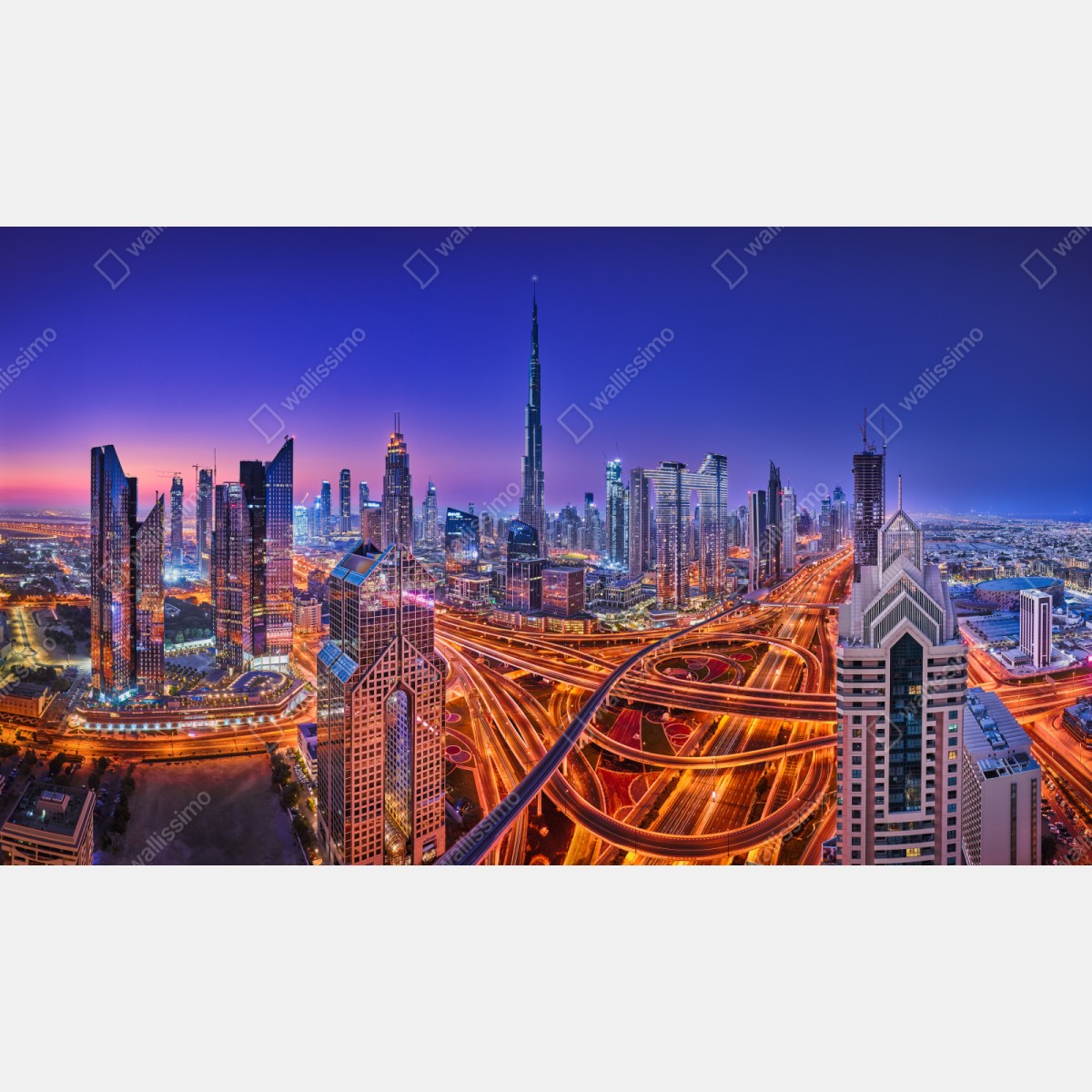 Repositionierbarer Aufkleber Dubai panorama bei dämmerung – Wallnifity® Repositionierbarer Aufkleber Dubai panorama bei dämmerung – Wallnifity®