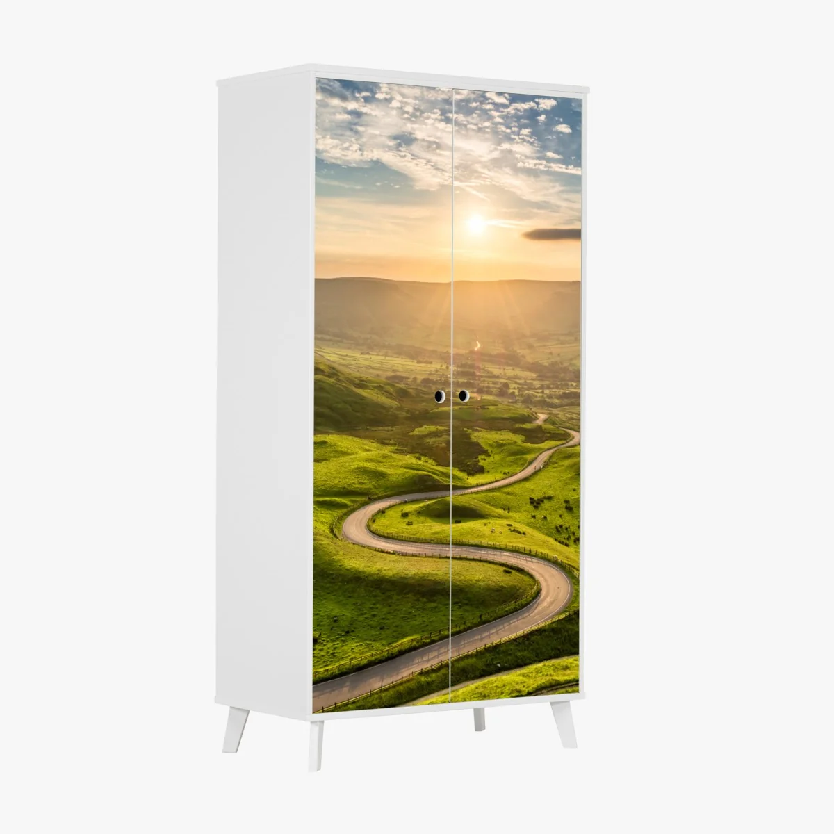 Schrankaufkleber goldener sonnenuntergang über einer geschwungenen landstraße – Wallnifity® Schrankaufkleber goldener sonnenuntergang über einer geschwungenen landstraße – Wallnifity®