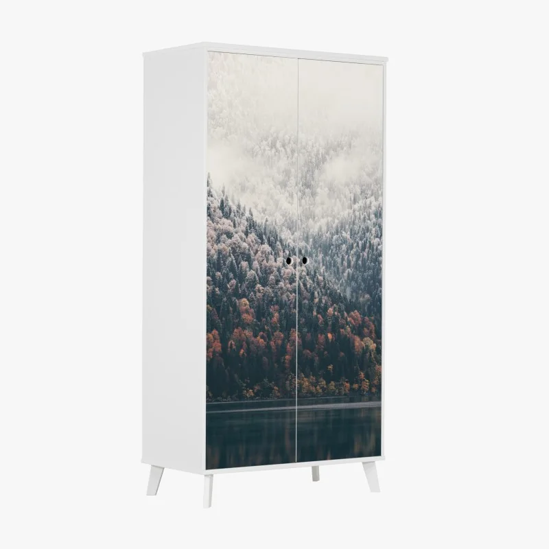 Schrankaufkleber herbstlicher nebel über bergwald – Wallnifity® Schrankaufkleber herbstlicher nebel über bergwald – Wallnifity®