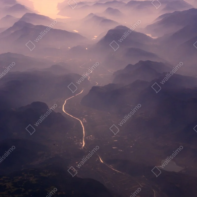 Schrankaufkleber nebliges pastell bergtal – Wallnifity® Schrankaufkleber nebliges pastell bergtal – Wallnifity®