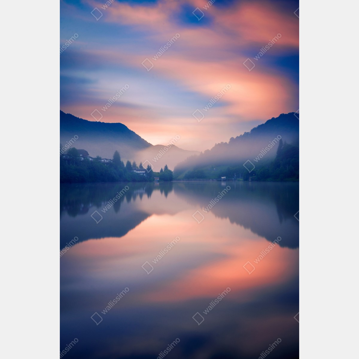 Schrankaufkleber nebeliger bergsee bei dämmerung – Wallnifity® Schrankaufkleber nebeliger bergsee bei dämmerung – Wallnifity®