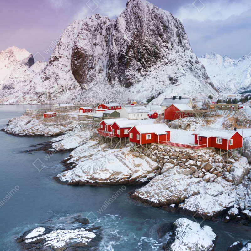 Schrankaufkleber rote küstenhäuser vor schneebedecktem berg – Wallnifity® Schrankaufkleber rote küstenhäuser vor schneebedecktem berg – Wallnifity®
