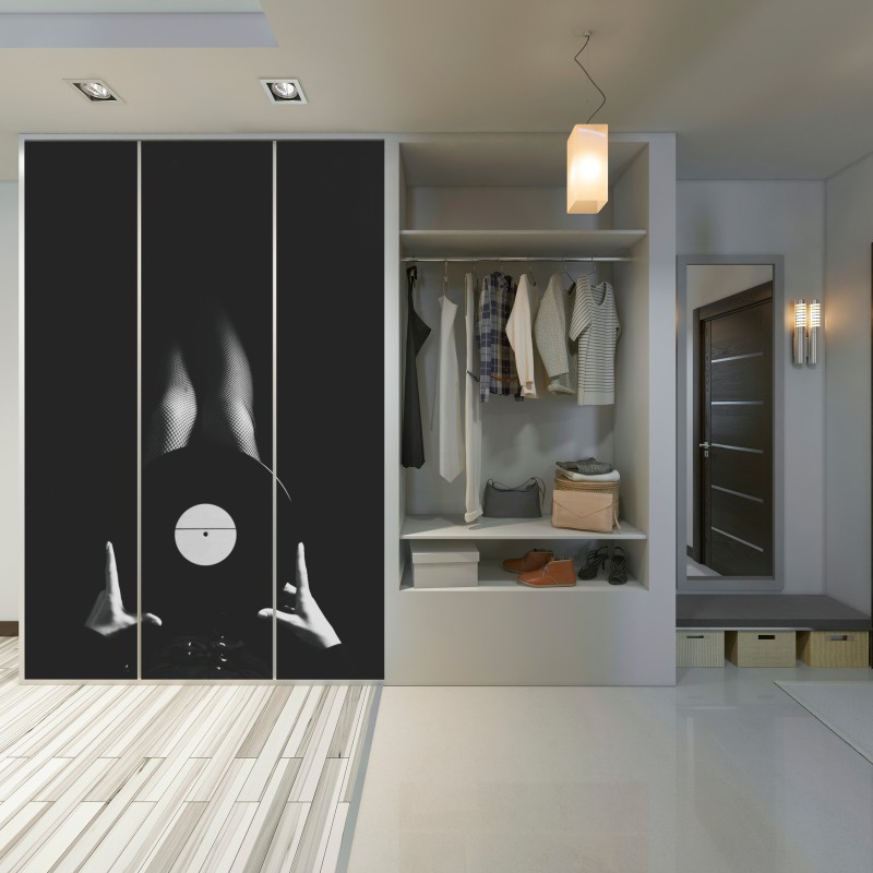 Schrankaufkleber schallplatte und beine in netzstrümpfen – Wallnifity® Schrankaufkleber schallplatte und beine in netzstrümpfen – Wallnifity®