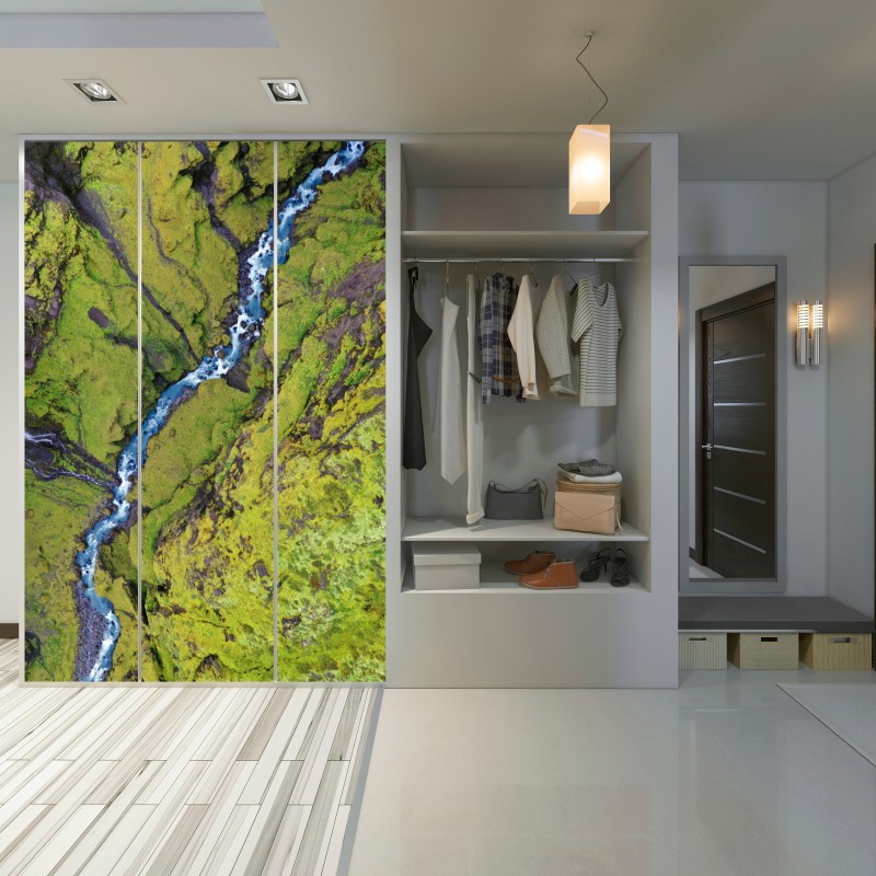 Schrankaufkleber luftaufnahme: fluss in moosbedeckter schlucht – Wallnifity® Schrankaufkleber luftaufnahme: fluss in moosbedeckter schlucht – Wallnifity®