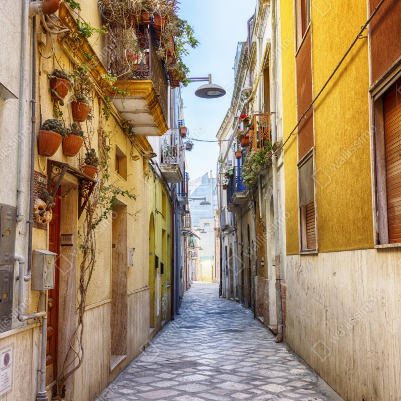Schrankaufkleber sonnige gasse in Brindisi – Wallnifity® Schrankaufkleber sonnige gasse in Brindisi – Wallnifity®