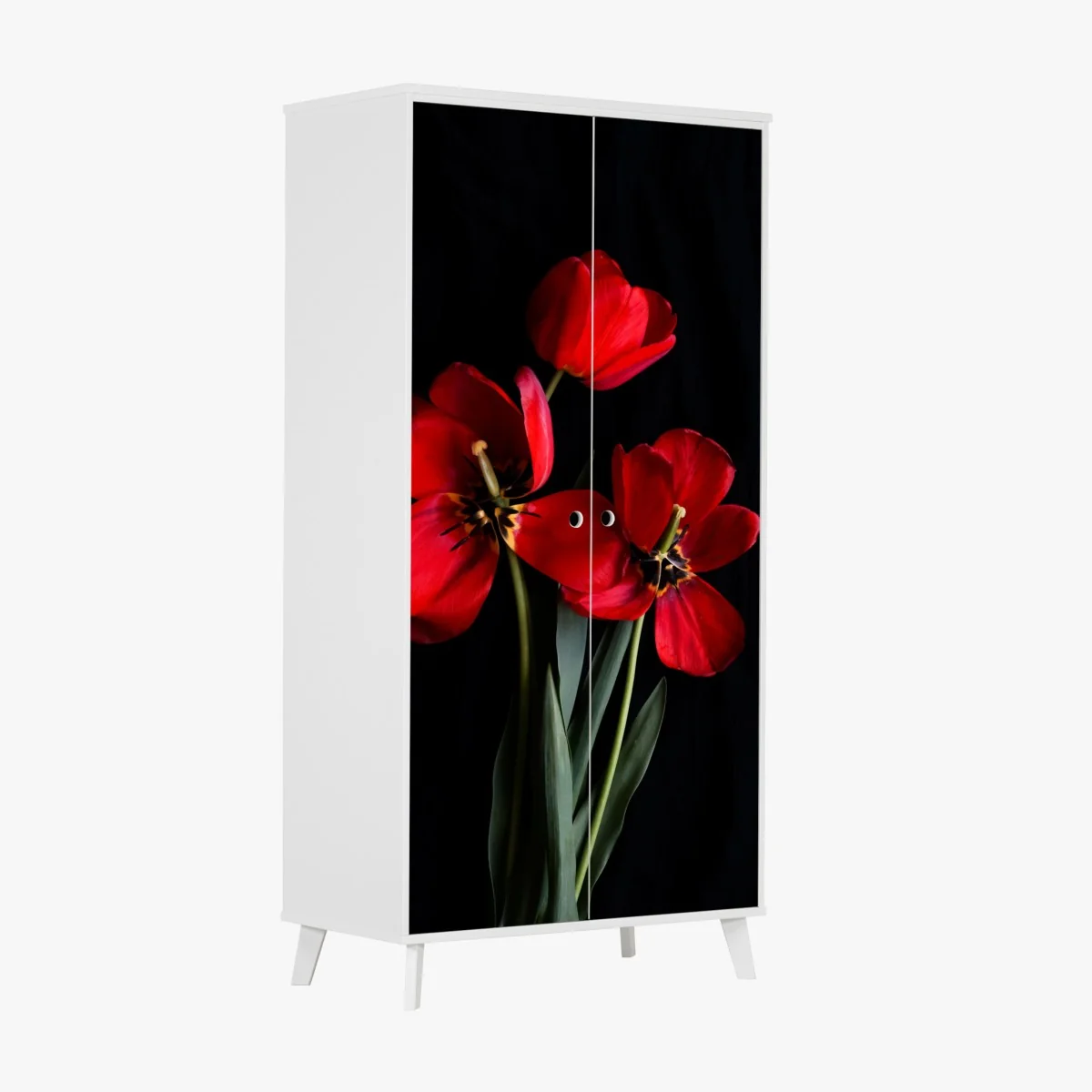 Schrankaufkleber drei rote tulpen vor schwarzem hintergrund – Wallnifity®