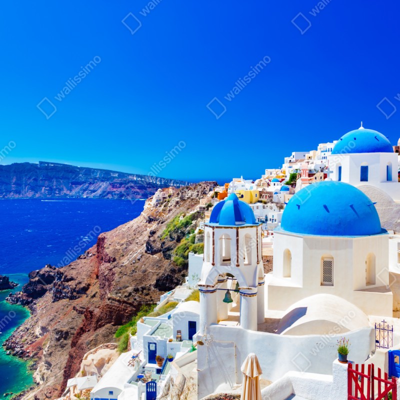 Schrankaufkleber Santorini blaue kuppeln über dem Ägäischen Meer – Wallnifity® Schrankaufkleber Santorini blaue kuppeln über dem Ägäischen Meer – Wallnifity®