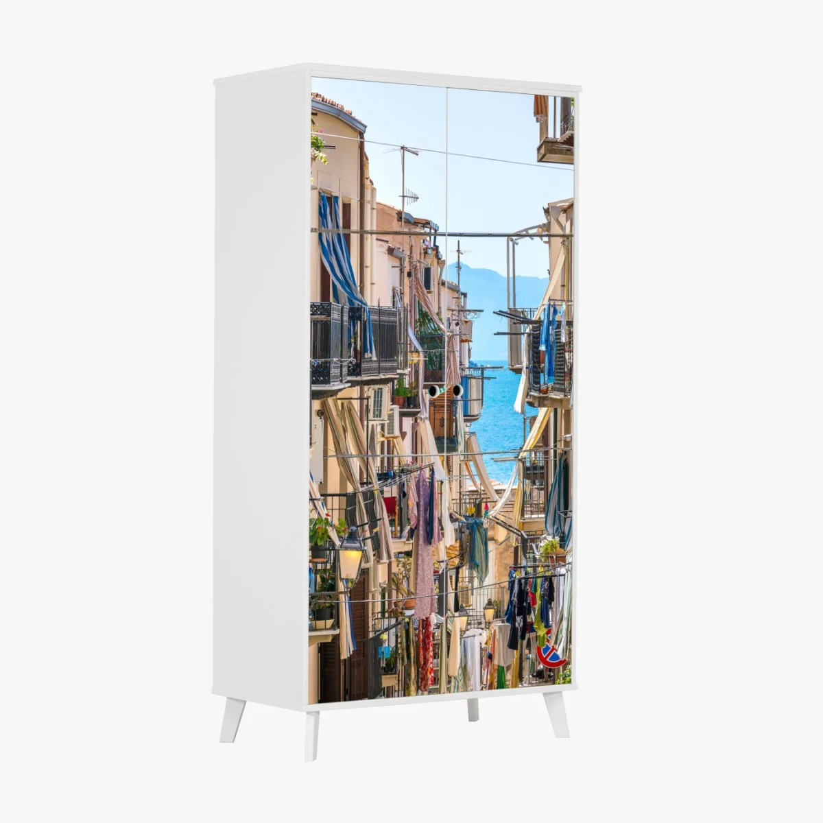 Schrankaufkleber sonnige gasse mit meerblick und balkonen – Wallnifity®