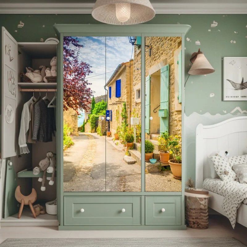 Schrankaufkleber sonnenbeschienene dorfstraße mit steinhäusern und bunten fensterläden – Wallnifity® Schrankaufkleber sonnenbeschienene dorfstraße mit steinhäusern und bunten fensterläden – Wallnifity®