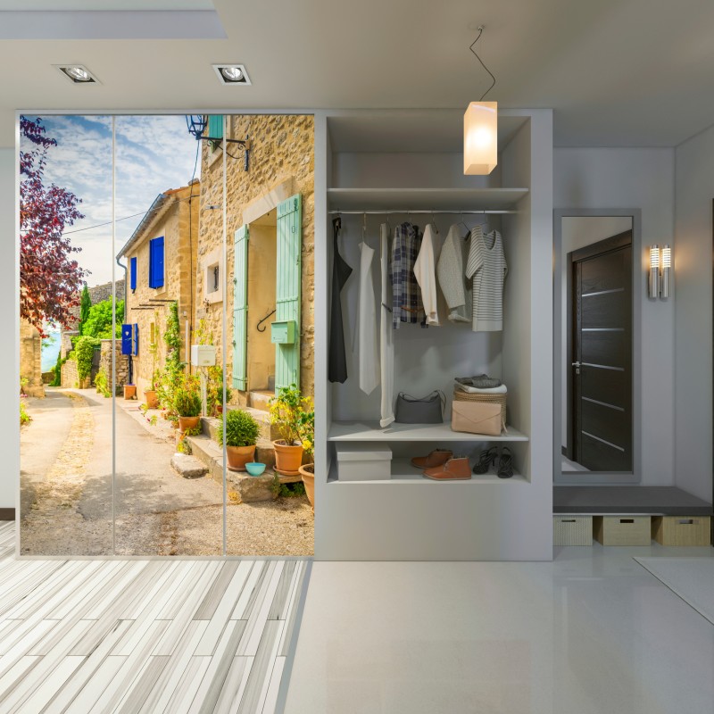 Schrankaufkleber sonnenbeschienene dorfstraße mit steinhäusern und bunten fensterläden – Wallnifity® Schrankaufkleber sonnenbeschienene dorfstraße mit steinhäusern und bunten fensterläden – Wallnifity®