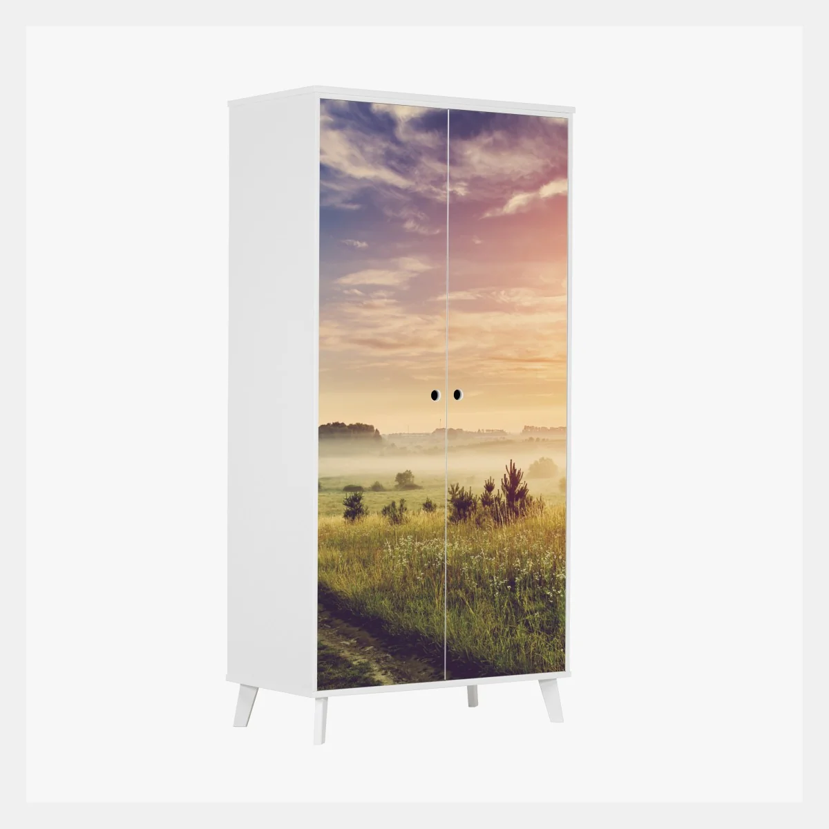 Schrankaufkleber nebeliger sonnenaufgang über einer ländlichen wiese – Wallnifity® Schrankaufkleber nebeliger sonnenaufgang über einer ländlichen wiese – Wallnifity®