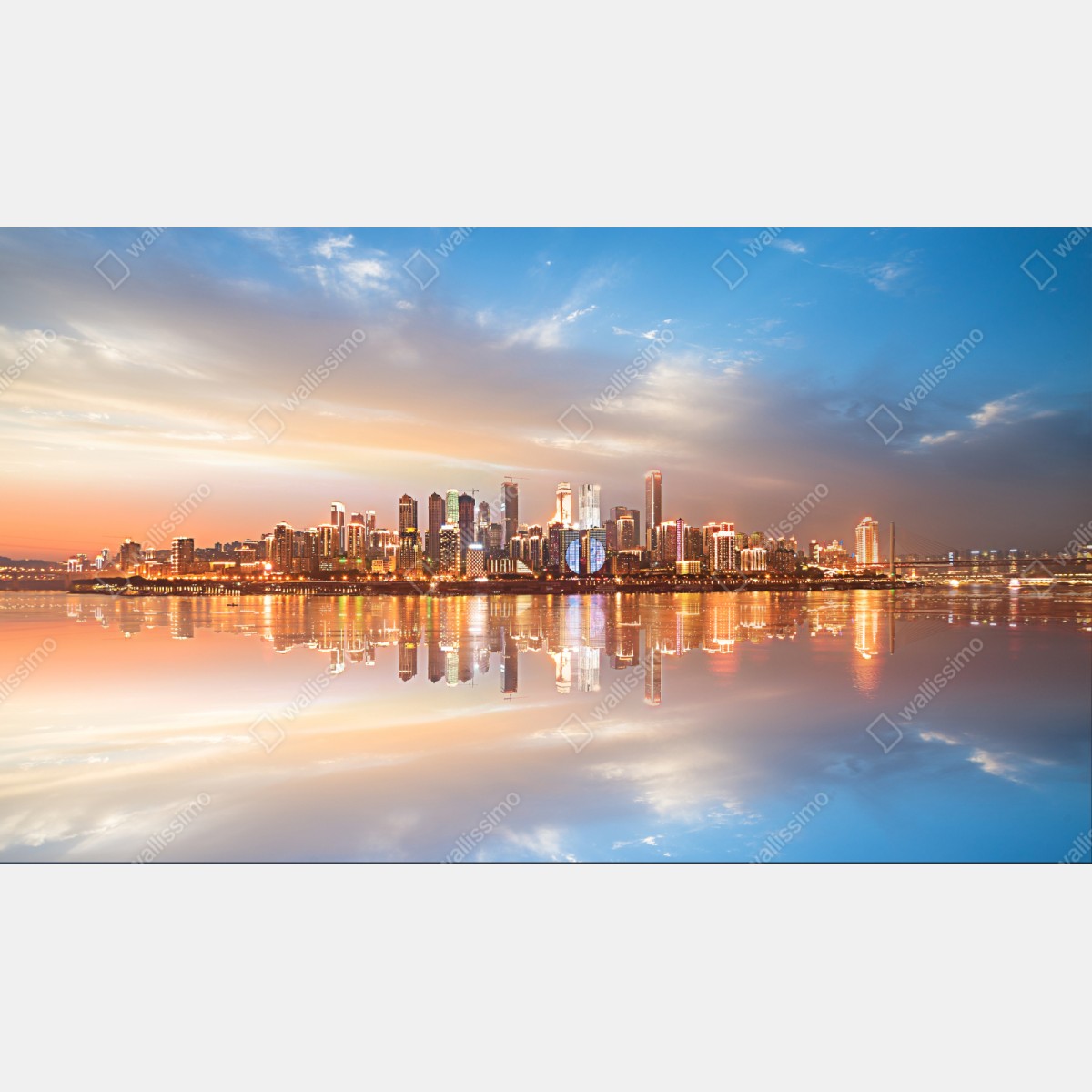 Schrankaufkleber stadtsilhouette im spiegelbild bei dämmerung – Wallnifity® Schrankaufkleber stadtsilhouette im spiegelbild bei dämmerung – Wallnifity®