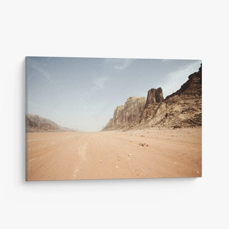 Leinwandbild weites wüstenpanorama in Wadi Rum, Jordanien