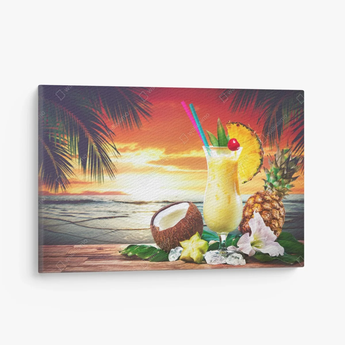 Leinwandbild tropischer kokos-ananas-cocktail am strand bei sonnenuntergang – Wallnifity®