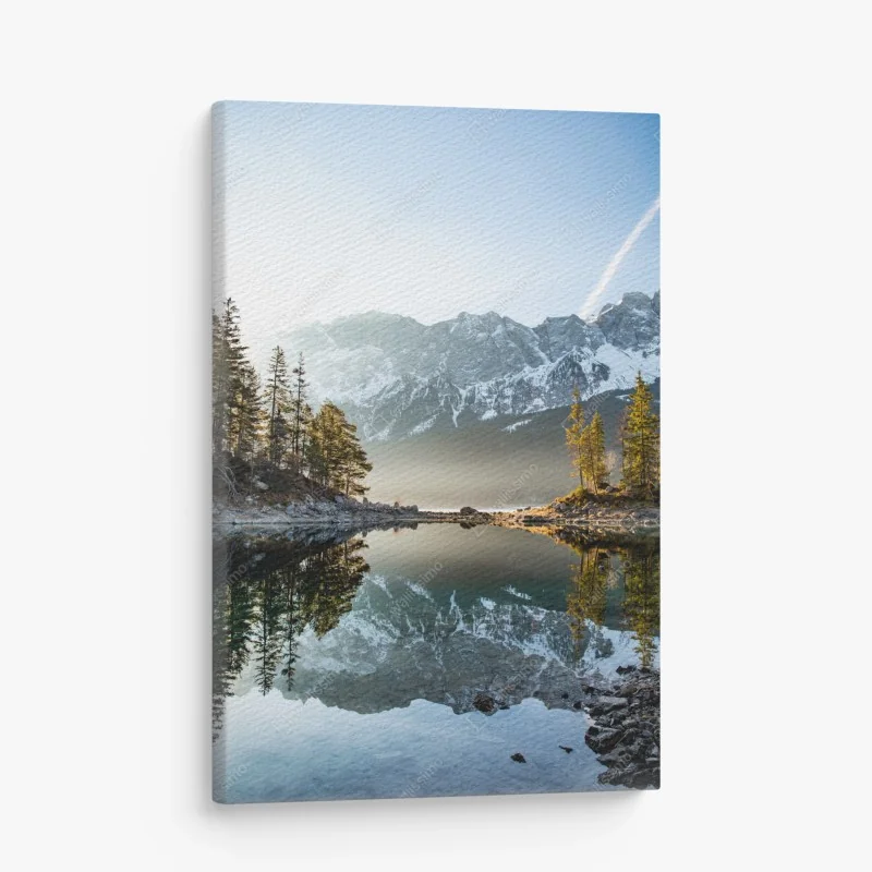 Leinwandbild bergsee spiegelung bei sonnenaufgang