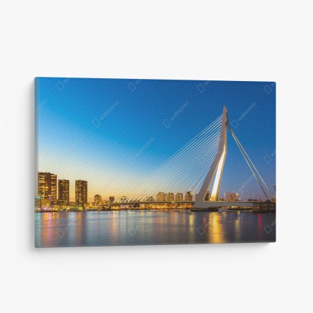 Leinwandbild Rotterdam Erasmusbrücke bei dämmerung – Wallnifity®