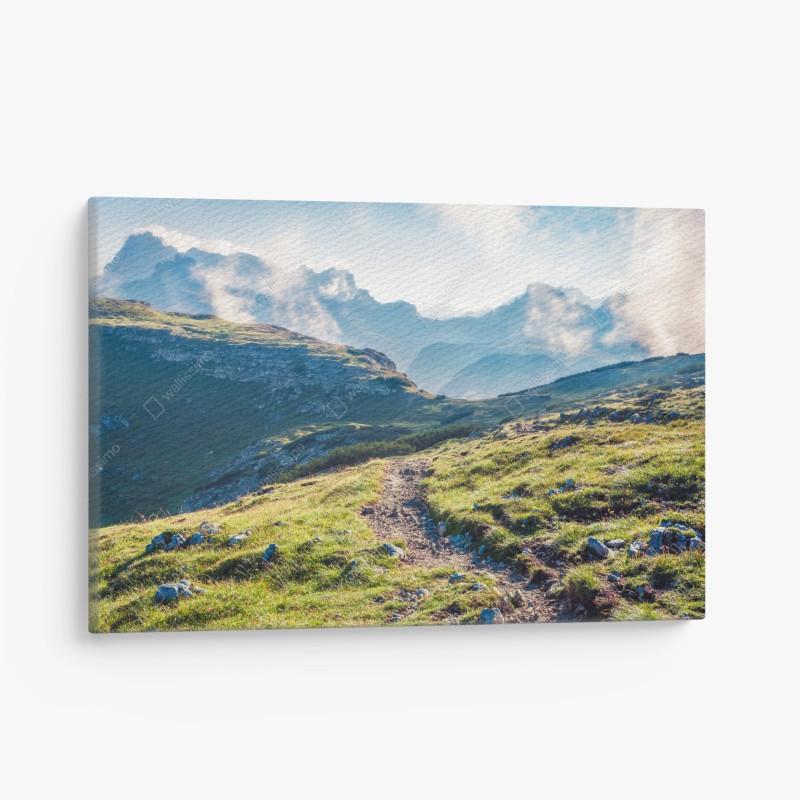 Leinwandbild pastellfarbener sonnenaufgang über den bergen – Wallnifity®