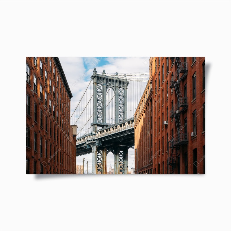 Poster Brooklyn brücke eingerahmt von backsteingebäuden