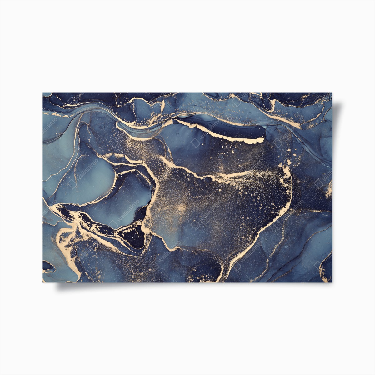 Poster traumhafte abstrakte fließmalerei in blau und gold – Wallnifity®