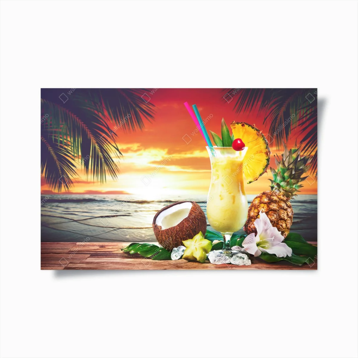 Poster tropischer kokos-ananas-cocktail am strand bei sonnenuntergang – Wallnifity® Poster tropischer kokos-ananas-cocktail am strand bei sonnenuntergang – Wallnifity®