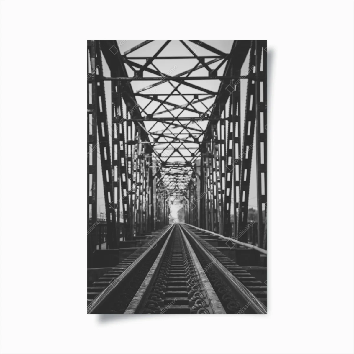 Poster alte eisenbahnbrücke in schwarzweiß – Wallnifity®