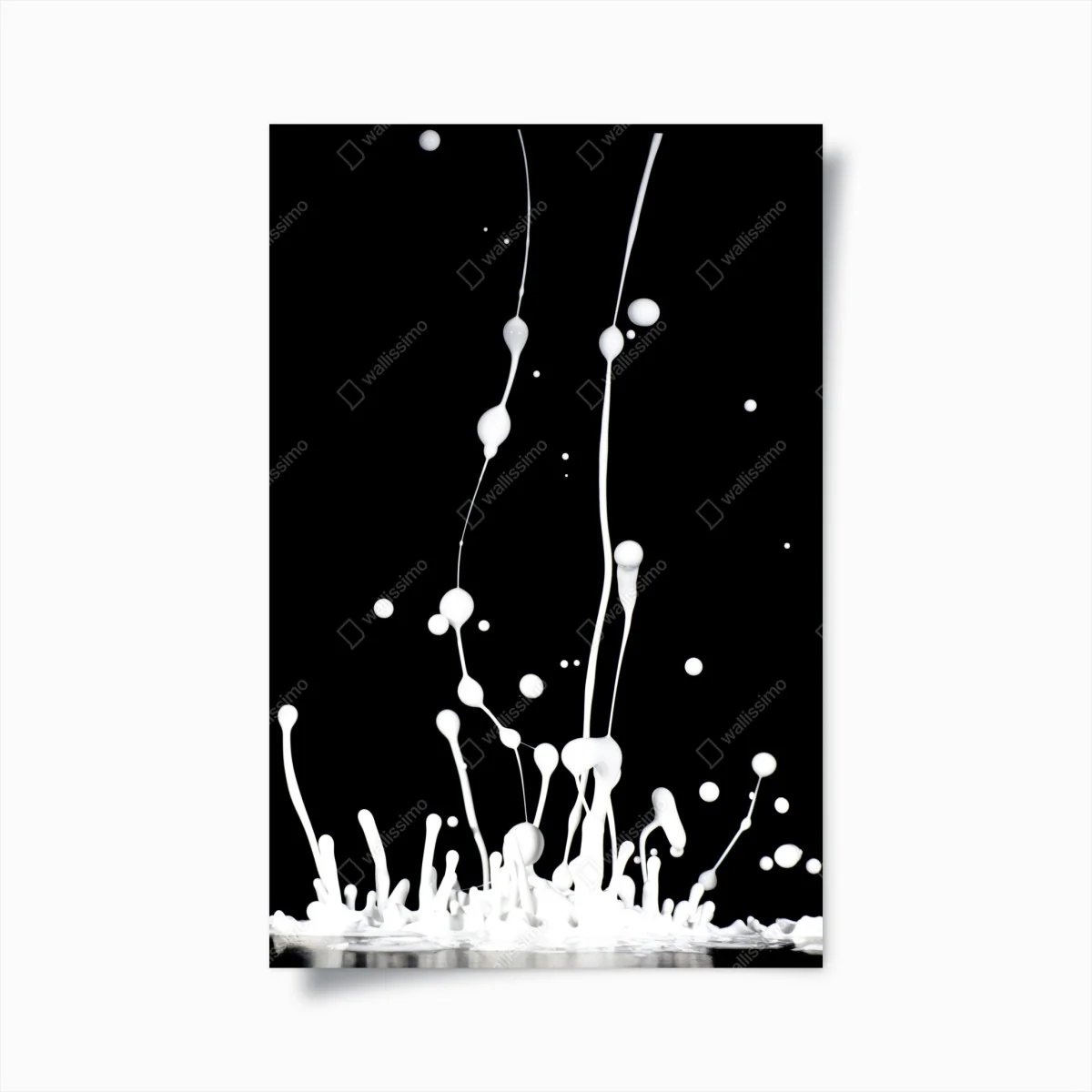 Poster weiße flüssigkeitsspritzer auf schwarzem hintergrund – Wallnifity® Poster weiße flüssigkeitsspritzer auf schwarzem hintergrund – Wallnifity®