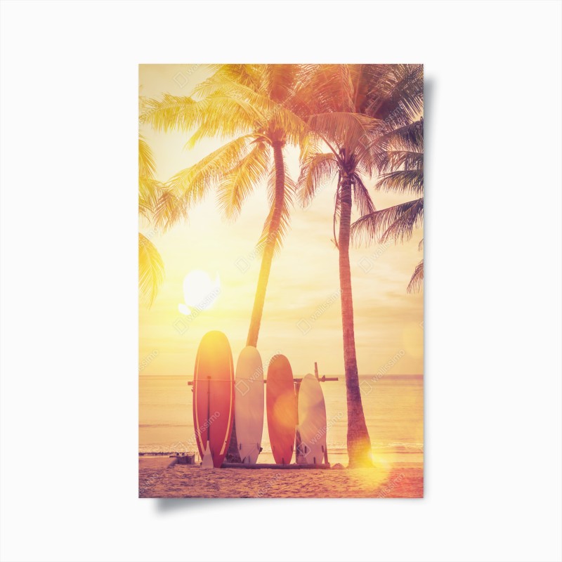 Poster tropischer sonnenuntergang mit surfboards