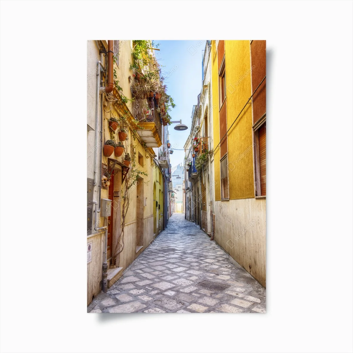 Poster sonnige gasse in Brindisi – Wallnifity® Poster sonnige gasse in Brindisi – Wallnifity®