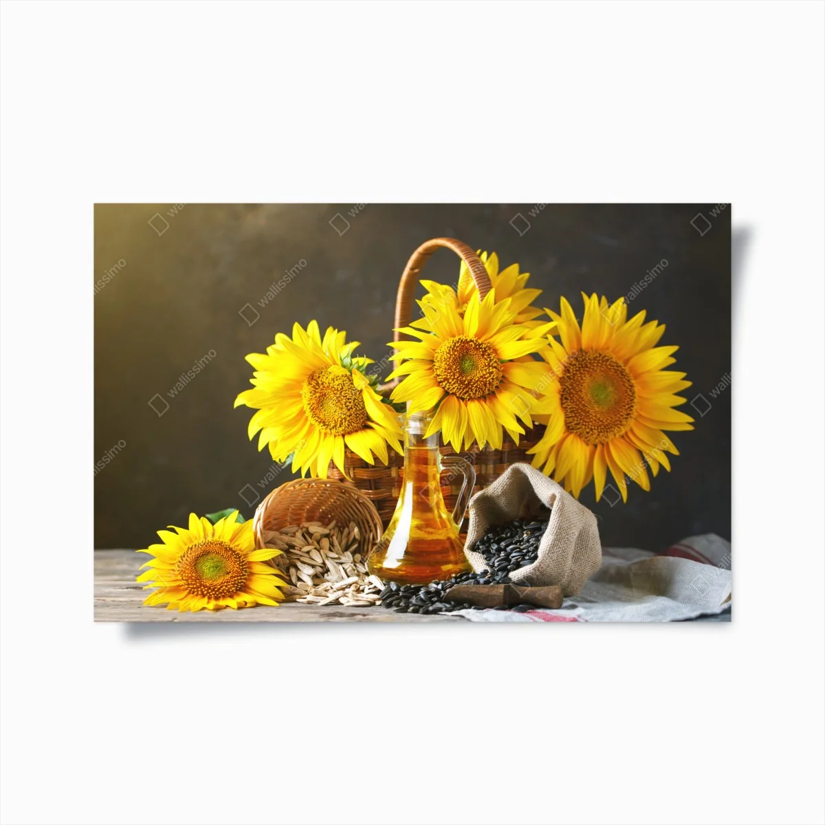 Poster leuchtendes stillleben mit sonnenblumen, kernen und öl – Wallnifity® Poster leuchtendes stillleben mit sonnenblumen, kernen und öl – Wallnifity®