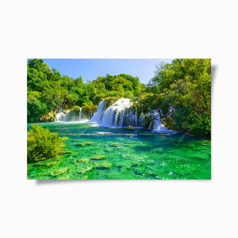 Poster smaragdgrüner wasserfall