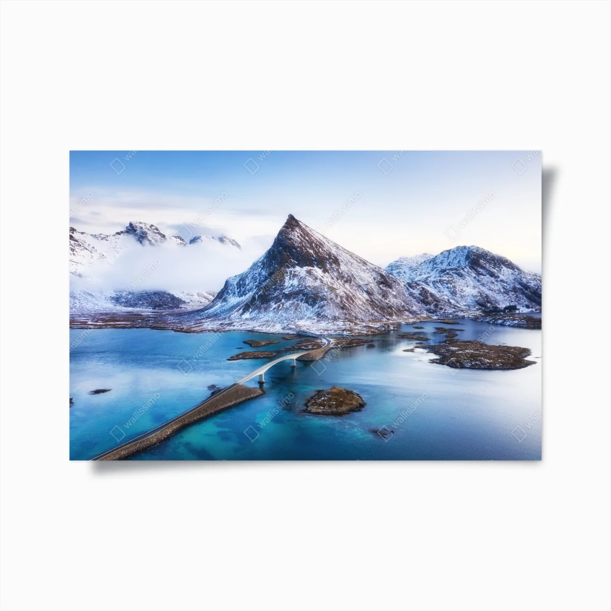 Poster Lofoten brücke und berg aus der luft – Wallnifity®