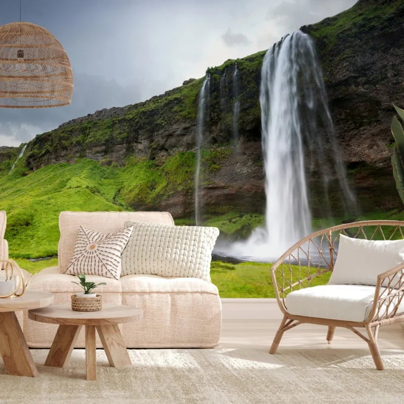 Fototapete dramatischer wasserfall bei Seljalandsfoss, Island