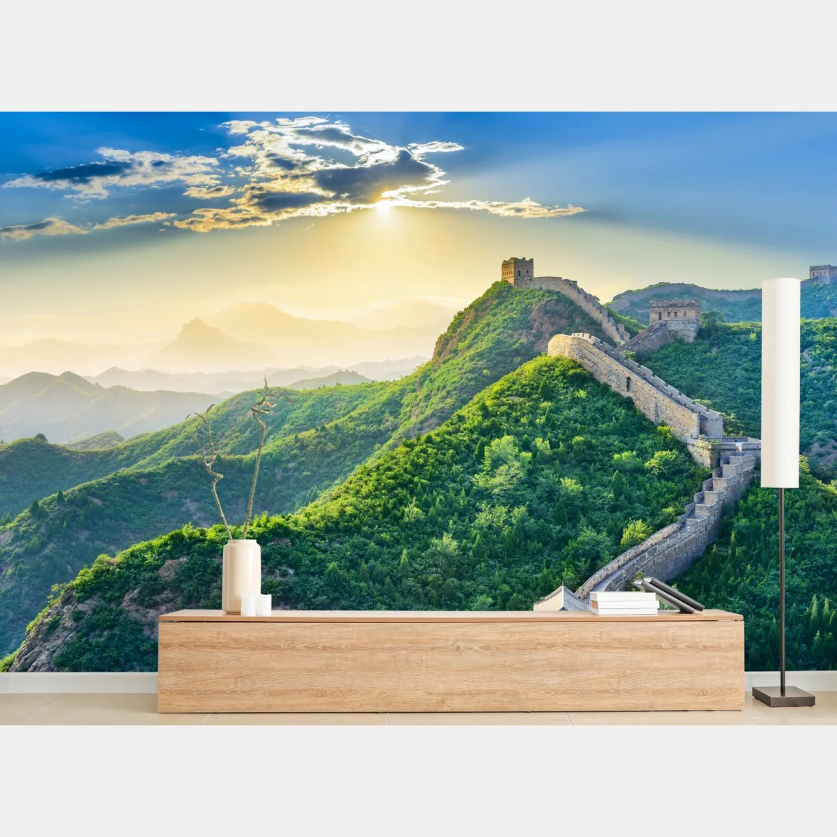 Fototapete Chinesische Mauer bei sonnenaufgang über grünen bergen – Wallnifity®