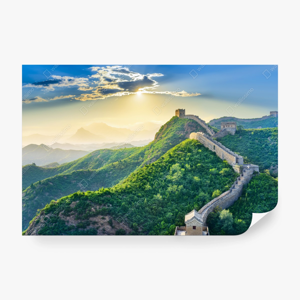 Fototapete Chinesische Mauer bei sonnenaufgang über grünen bergen – Wallnifity®
