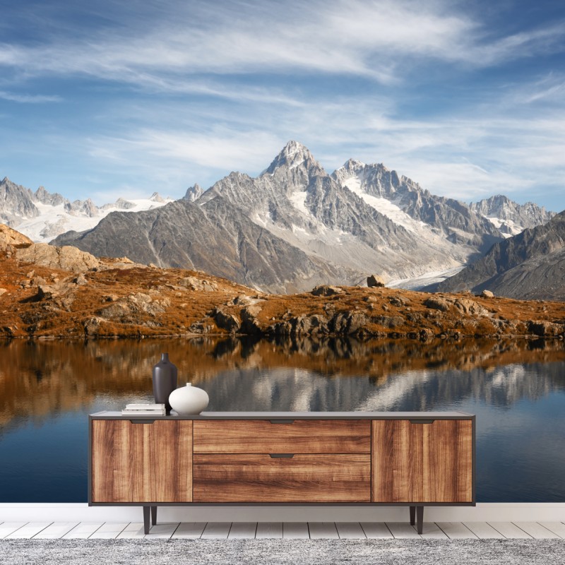 Fototapete ruhige alpenberge im see gespiegelt