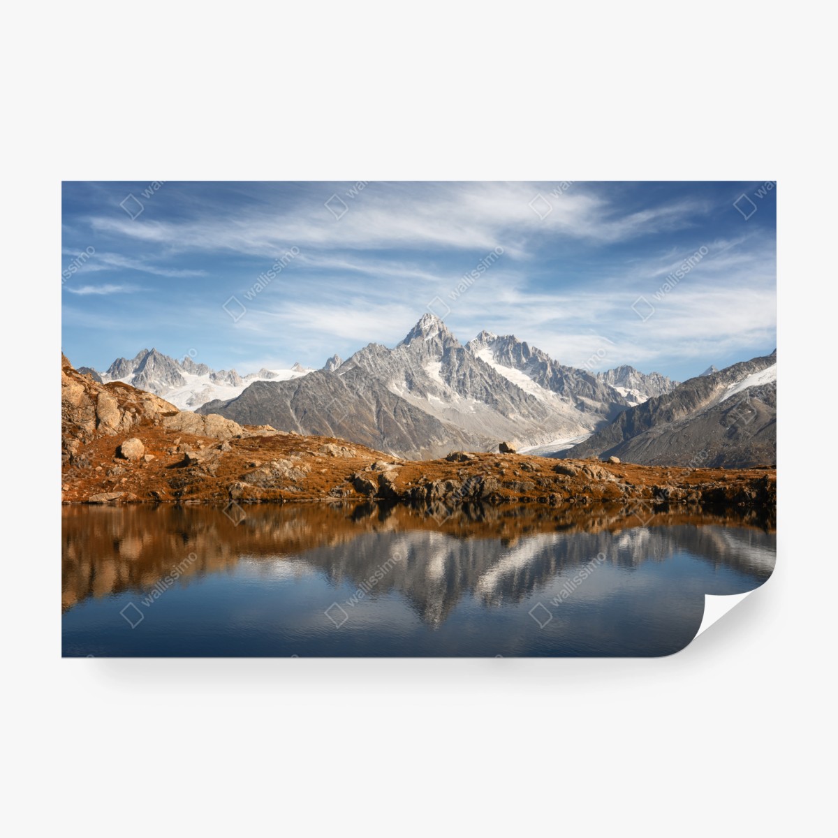 Fototapete ruhige alpenberge im see gespiegelt – Wallnifity®