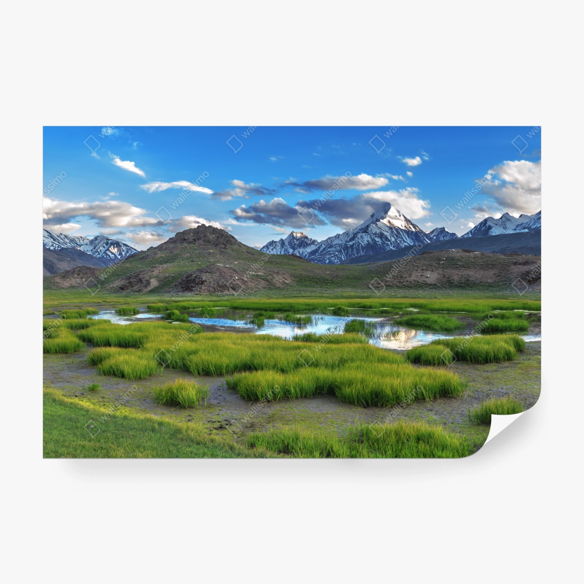 Fototapete ruhiger bergsee im Himalaya im sommer – Wallnifity® Fototapete ruhiger bergsee im Himalaya im sommer – Wallnifity®