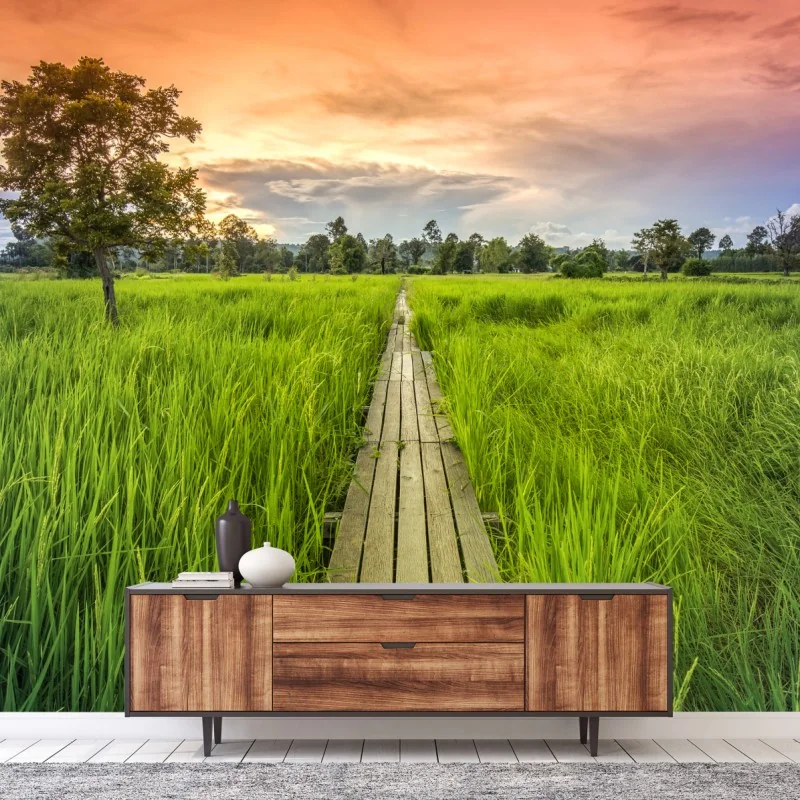 Fototapete sonnenuntergang über einer hölzernen brücke in Khonburi