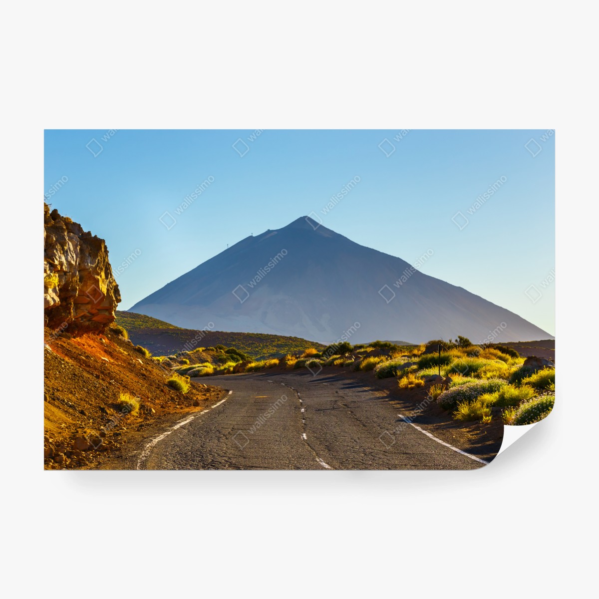 Fototapete sonnenbeschienene bergstraße zum vulkan – Wallnifity® Fototapete sonnenbeschienene bergstraße zum vulkan – Wallnifity®