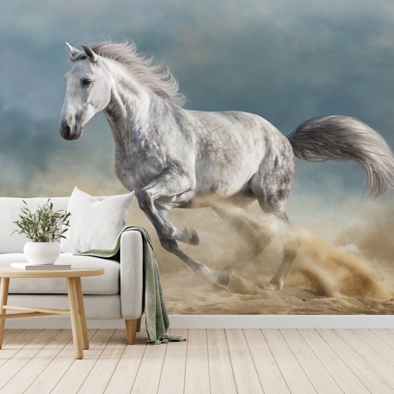 Fototapete majestätisches graues pferd galoppiert durch den sand