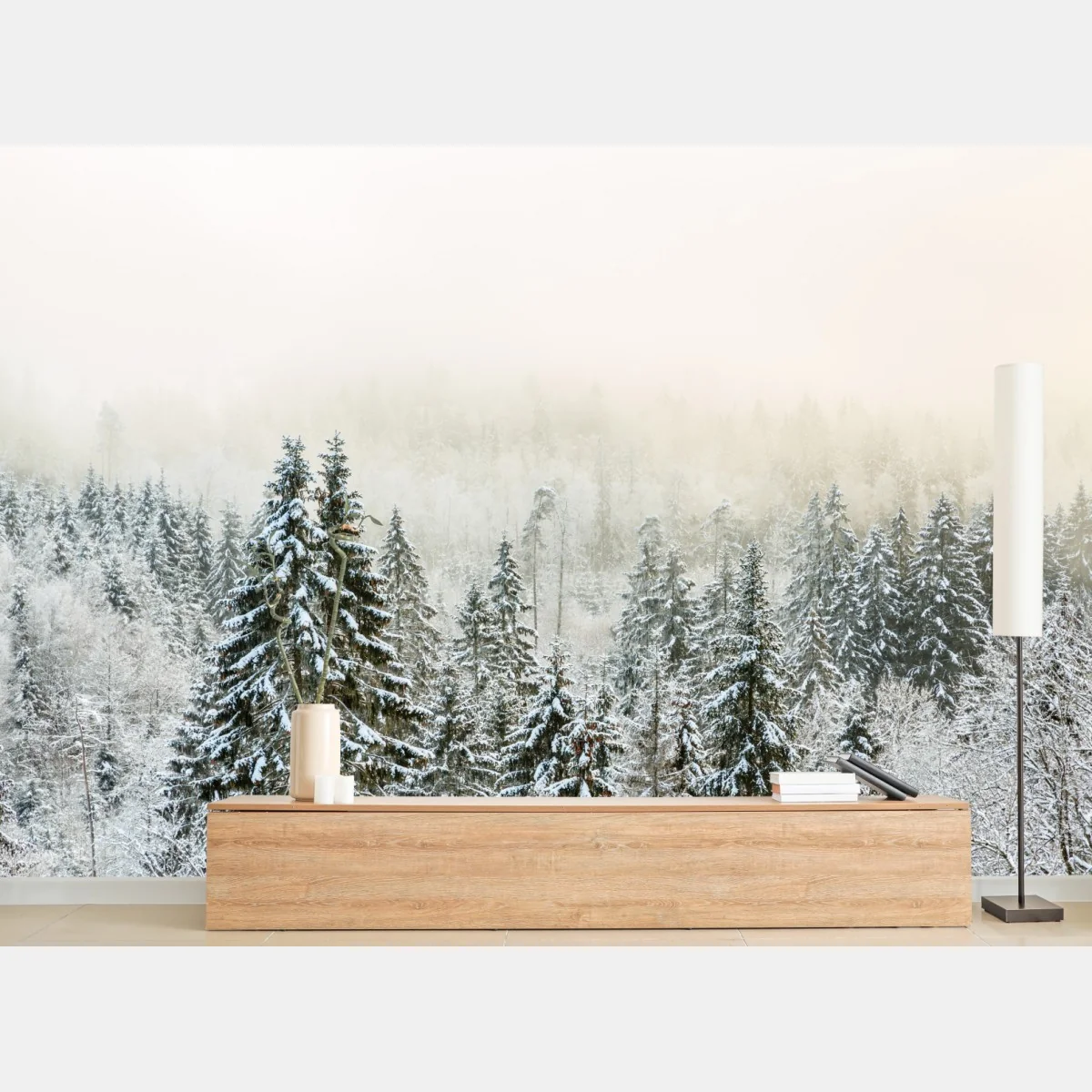 Fototapete verschneiter wald im sanften nebel – Wallnifity®