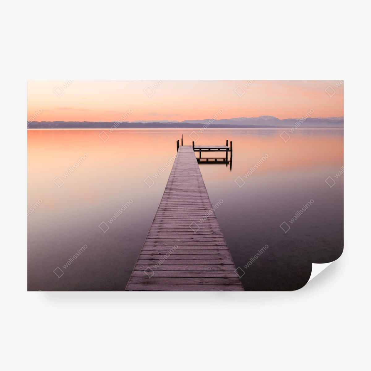 Fototapete ruhiger steg im frühaufgang über pastellfarbenem see – Wallnifity® Fototapete ruhiger steg im frühaufgang über pastellfarbenem see – Wallnifity®