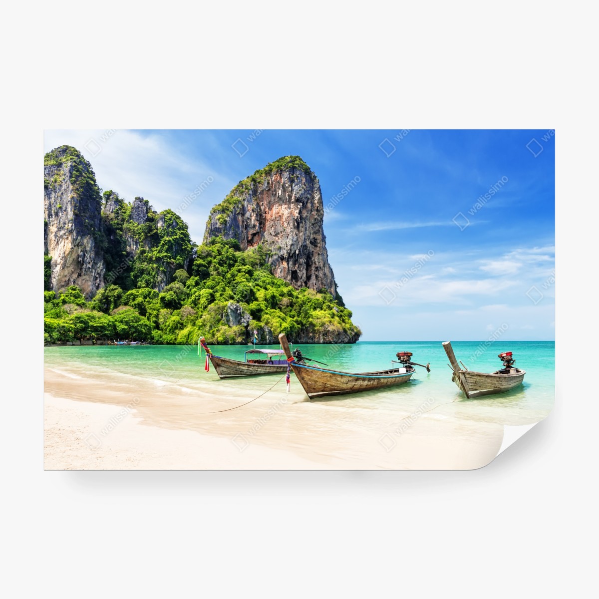 Fototapete ruhige longtail-boote am strand von Railay, Thailand – Wallnifity® Fototapete ruhige longtail-boote am strand von Railay, Thailand – Wallnifity®