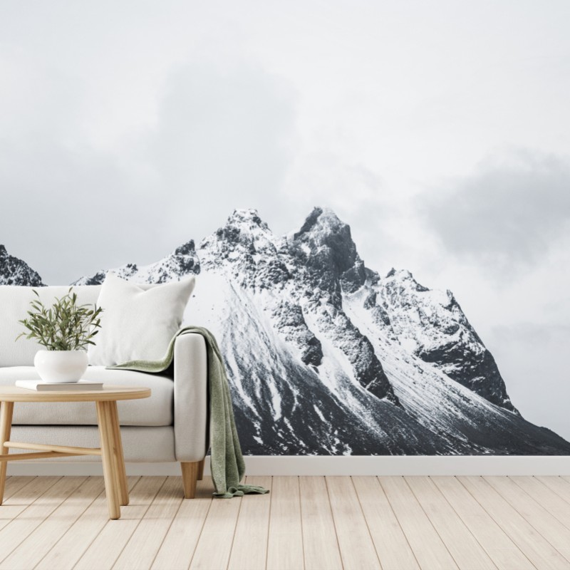 Fototapete ruhige schneebedeckte berglandschaft am meer