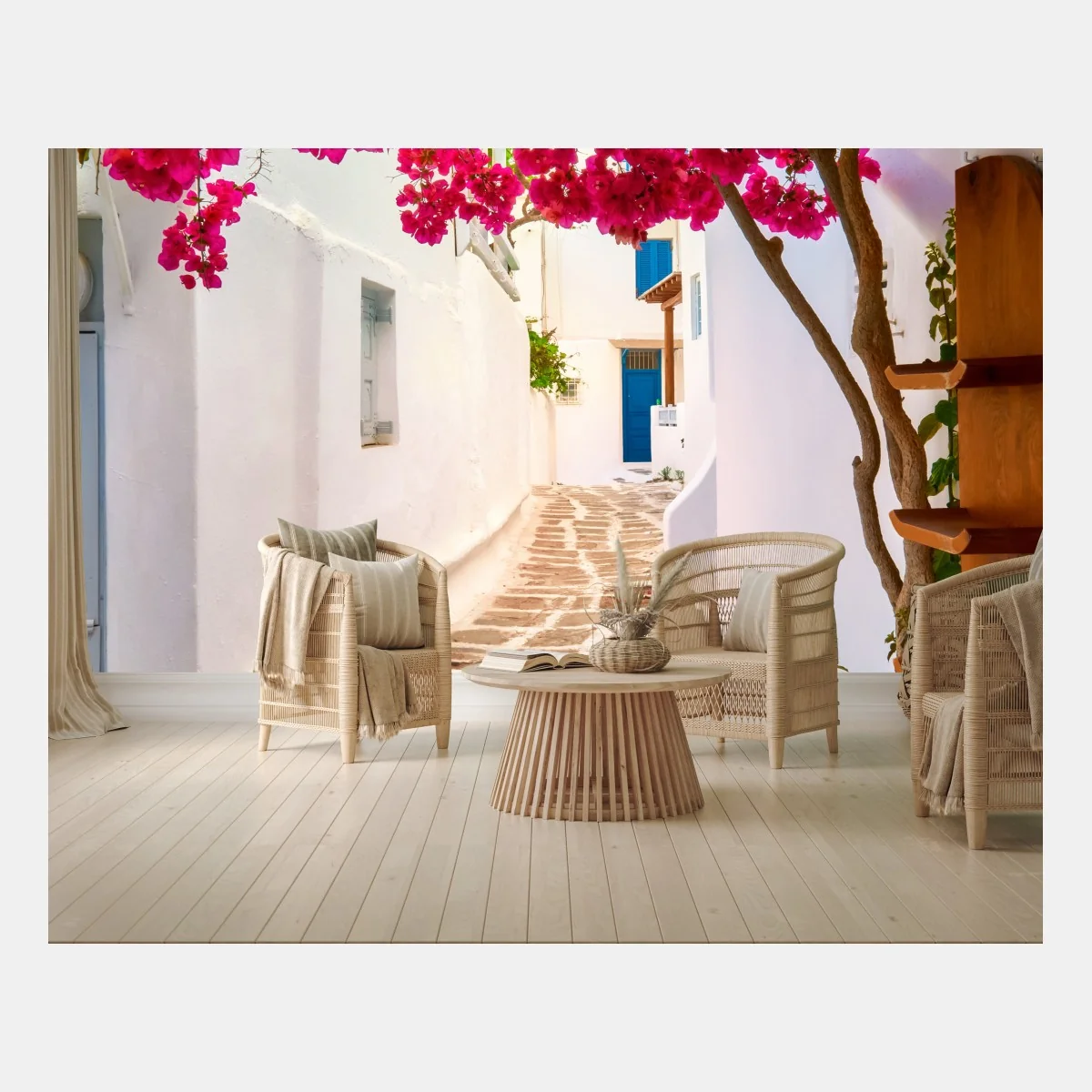 Fototapete sonnige gasse in Griechenland mit bougainvillea – Wallnifity®