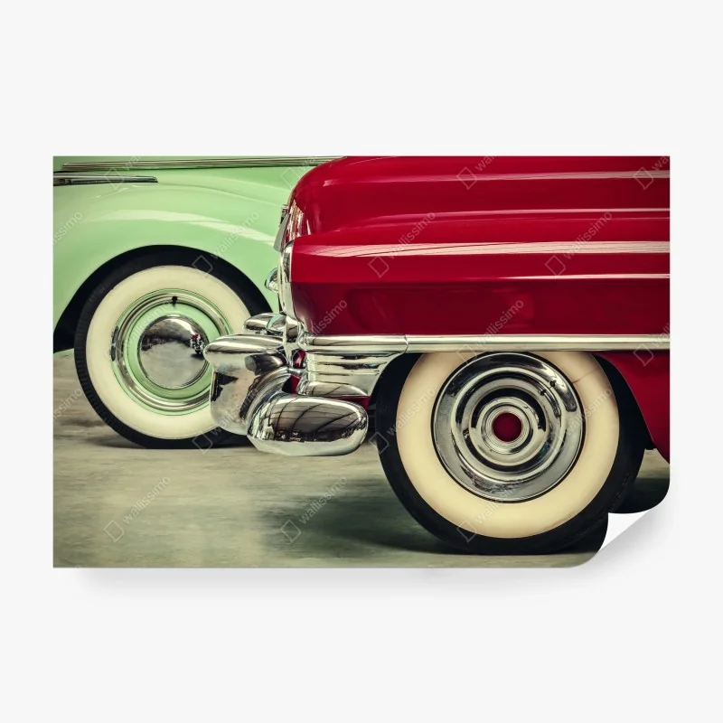 Fototapete nahaufnahme klassischer autos in rot und mint