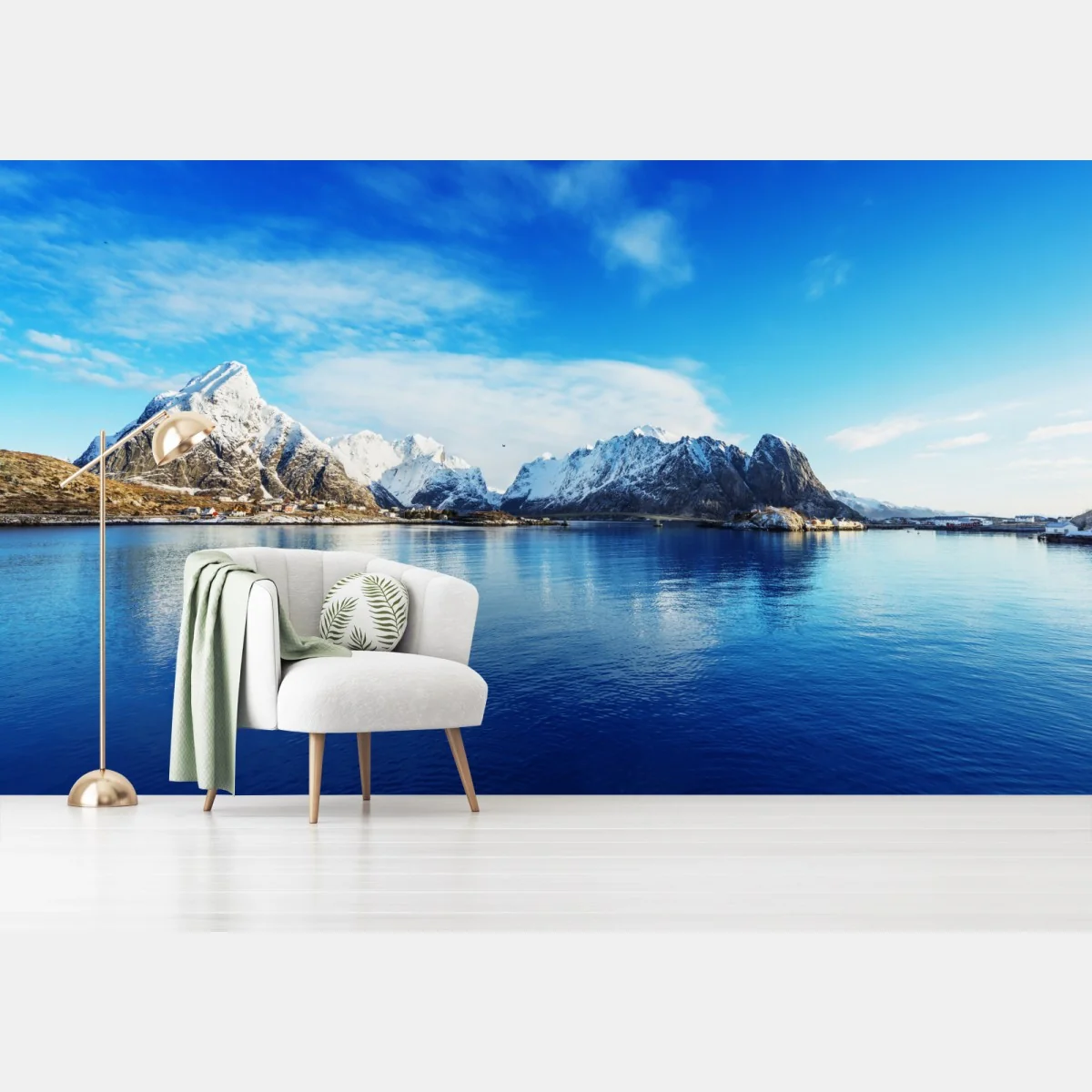 Fototapete ruhige winterliche fjordlandschaft in Reine, Lofoten – Wallnifity®