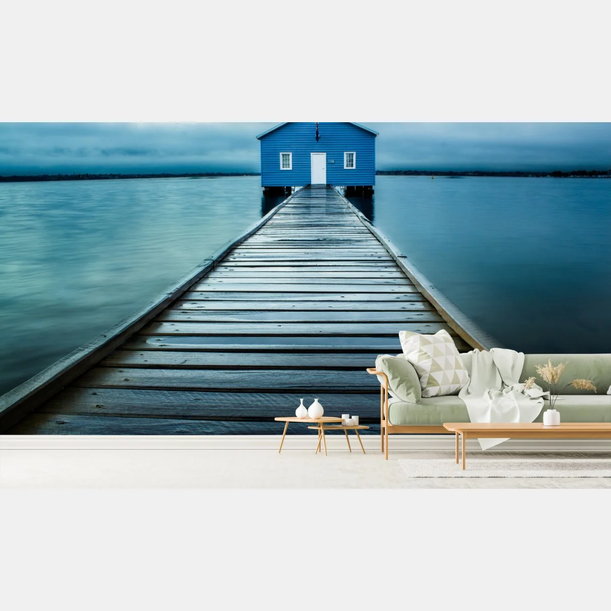 Fototapete blaues bootshaus am ende des stegs – Wallnifity®