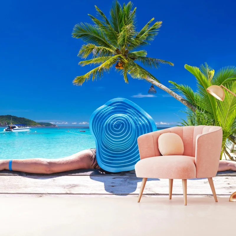 Fototapete tropischer strand mit blauem sonnenhut – Wallnifity®