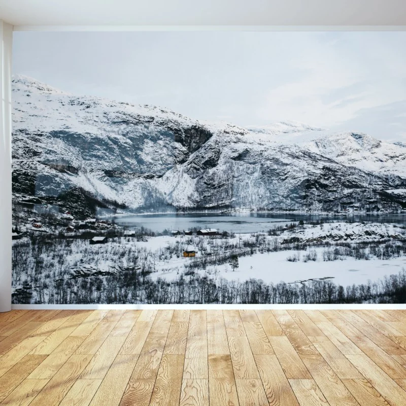 Fototapete ruhige winterliche berglandschaft über zugefrorenem see